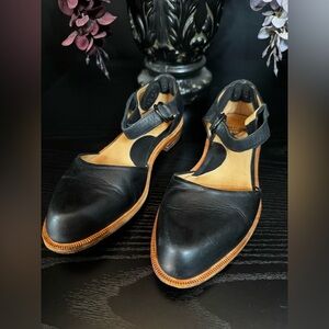 JOHN FLUEVOG ANNA MARIA MARY JANE LEATHER FLATS SZ 5 MOD VOGS - RETIRED STYLE